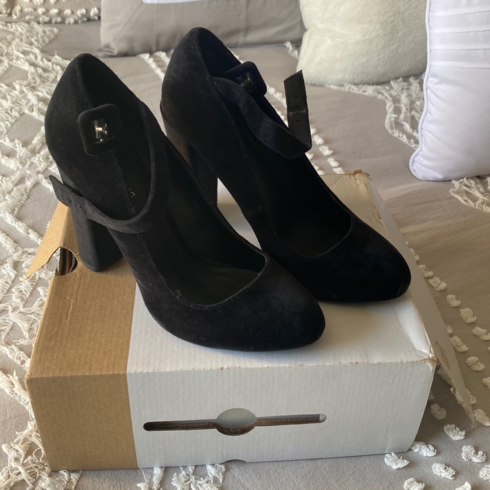 size 8 velvet high heel with ankle strap
